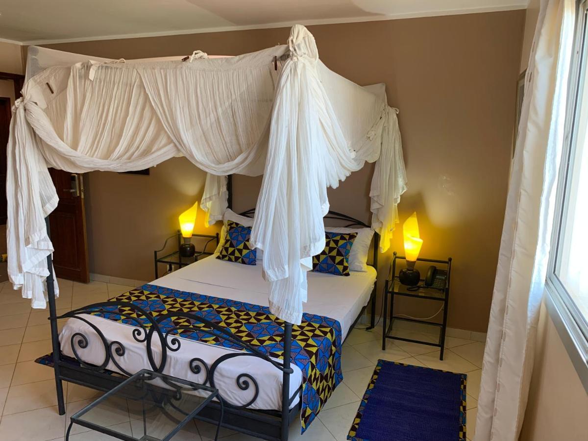 Le Lodge Des Almadies Дакар Экстерьер фото