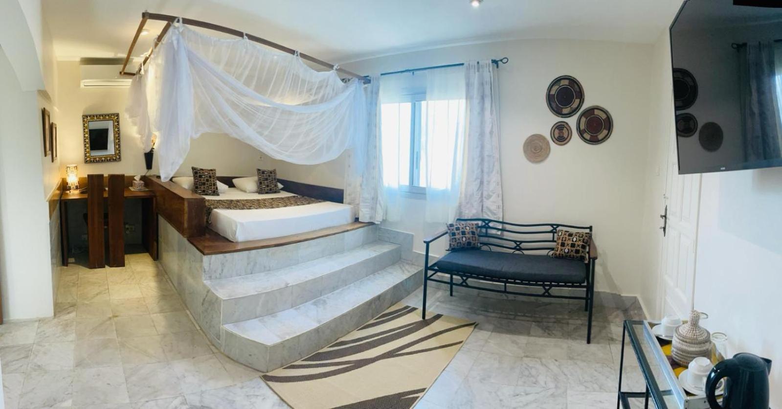 Le Lodge Des Almadies Дакар Экстерьер фото